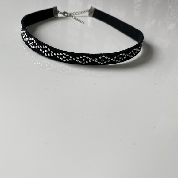3 for $15 💜 black/silver choker from Forever 21 - Picture 2 of 3